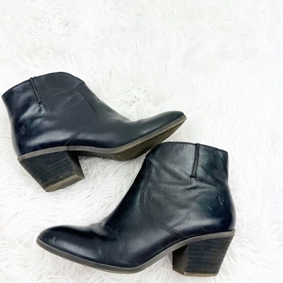 Frye Jennifer Almond Toe Zipper Leather Ankle Boots - Picture 5 of 10